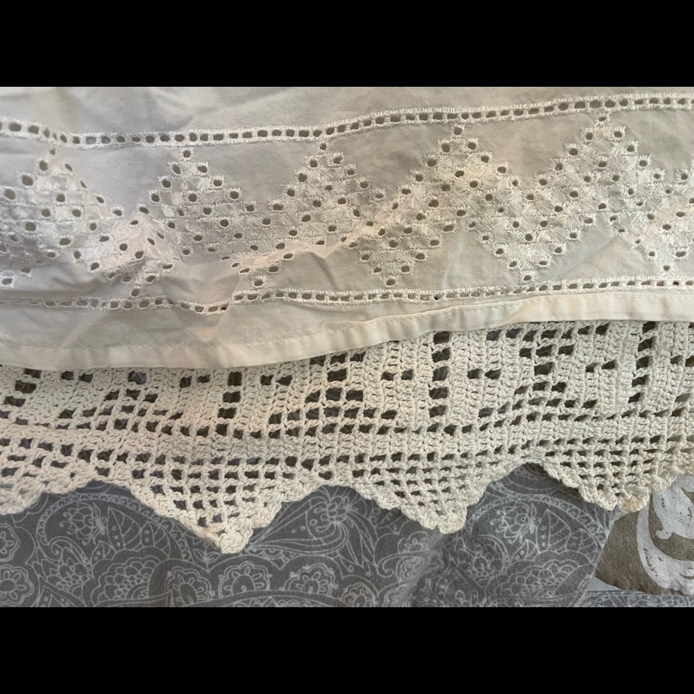 L.L. Bean Dust Ruffle - Crochet and Lace!